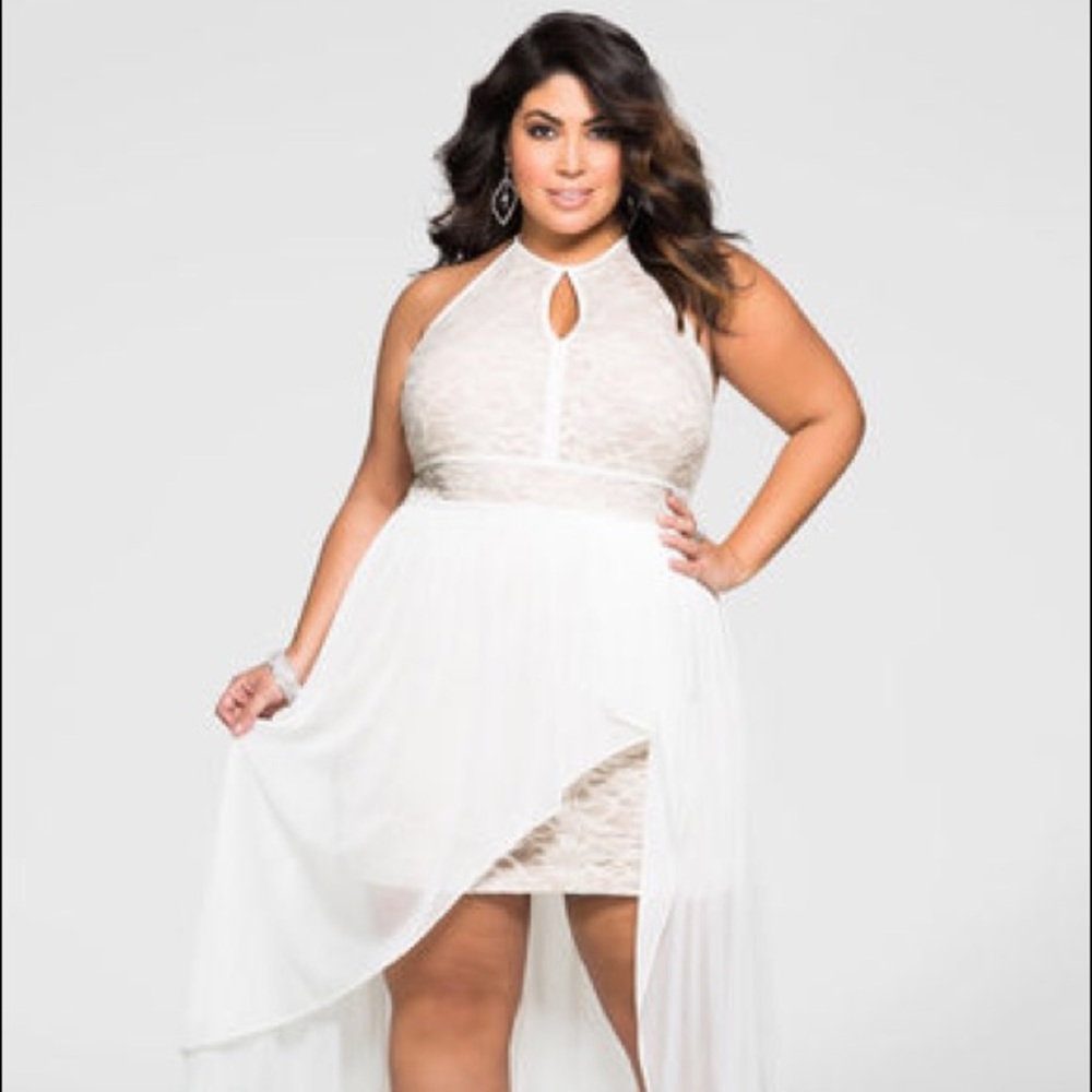 Ivory Chiffon & Lace Evening Gown